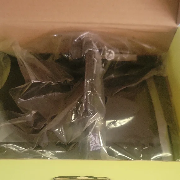 Hang Onn TV Mounted Shelf - Picture 2 of 5